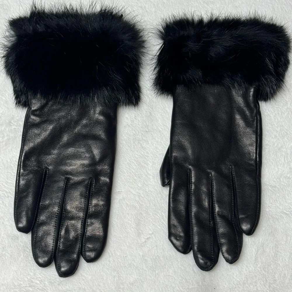 ladies black leather Gloves with fur trim - Picture 1 of 5